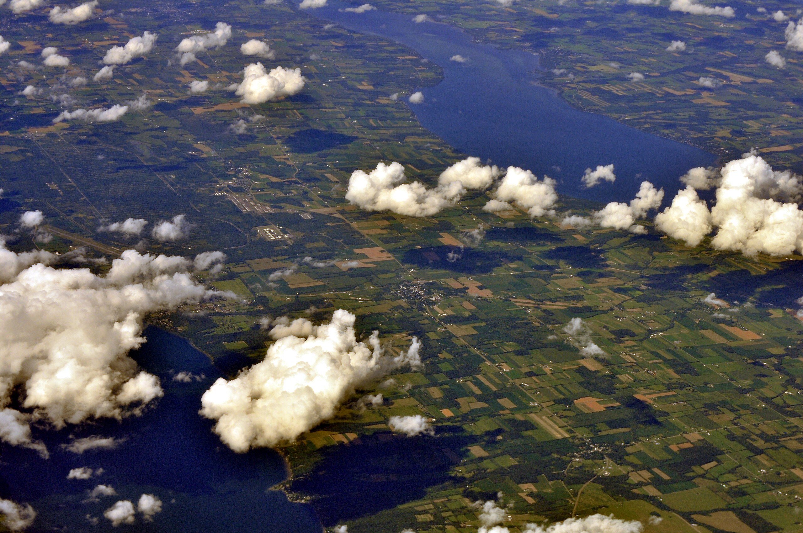 Aerial view from Seneca Lake to Cayuga Lake showing the glacial valley